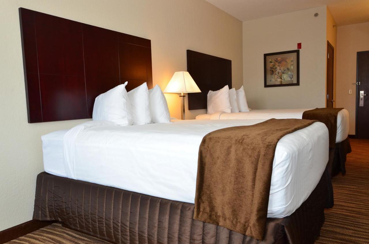 Cobblestone Inn&suites - Hotel Clarion