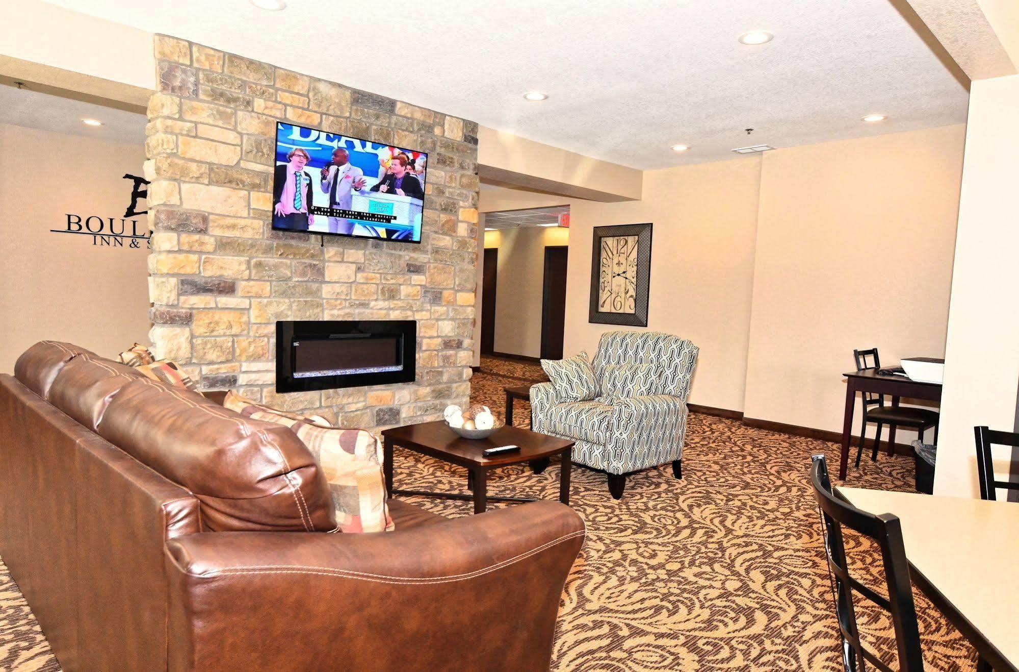 Cobblestone & - 3* Clarion